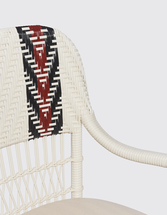 Sienna_dining_chair_out_alabastro_detail_01_700(0)