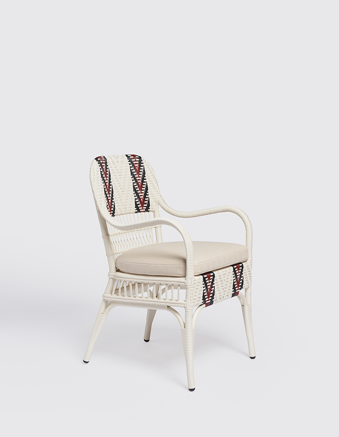 Sienna_dining_chair_out_alabastro_side_02_700(0)