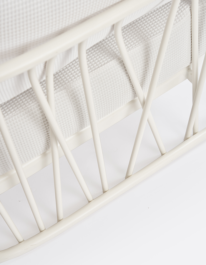 Traccia_ArmchairXL_Latte_Detail_02_700(0)
