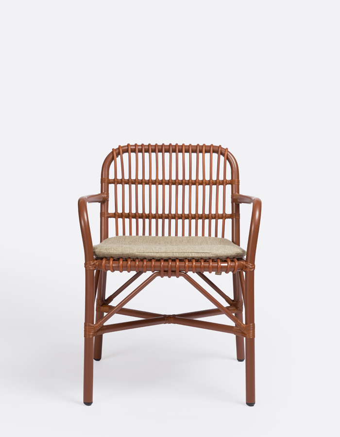 Wild_Dining_Out_Cognac_Front_G3552